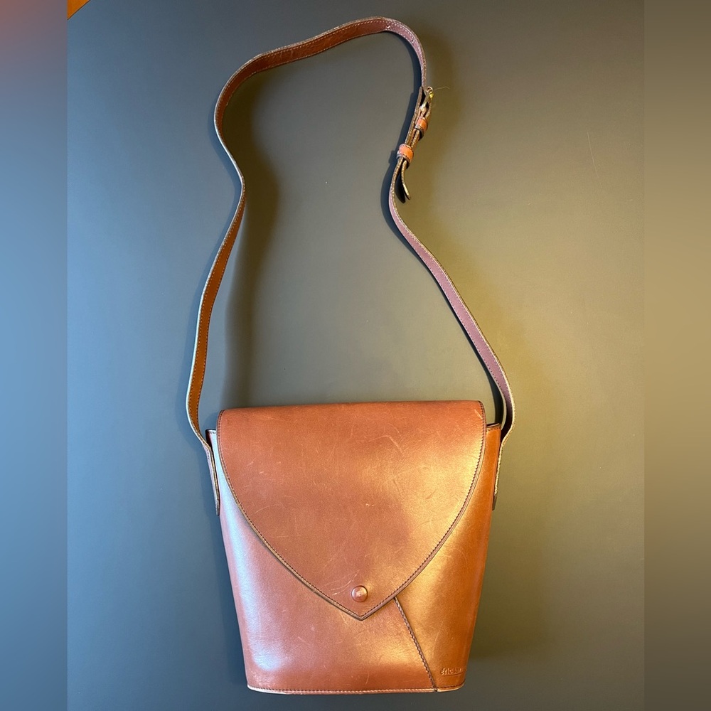 Elegant Brown Leather Crossbody Bag
